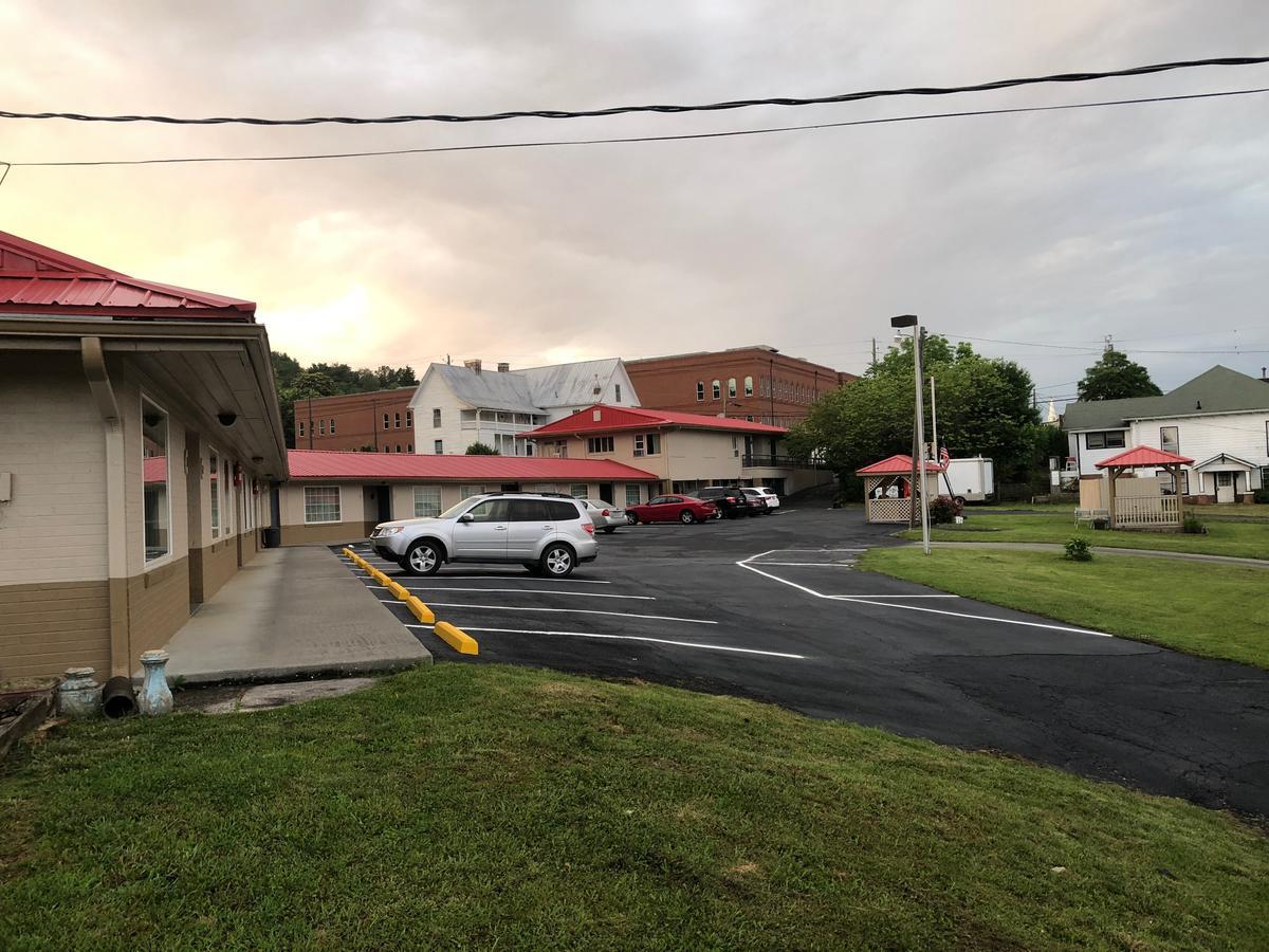 Ellijay Inn - Downtown Ellijay Kültér fotó